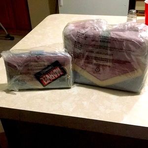 Loungefly Captain Marvel purse and clutch wallet